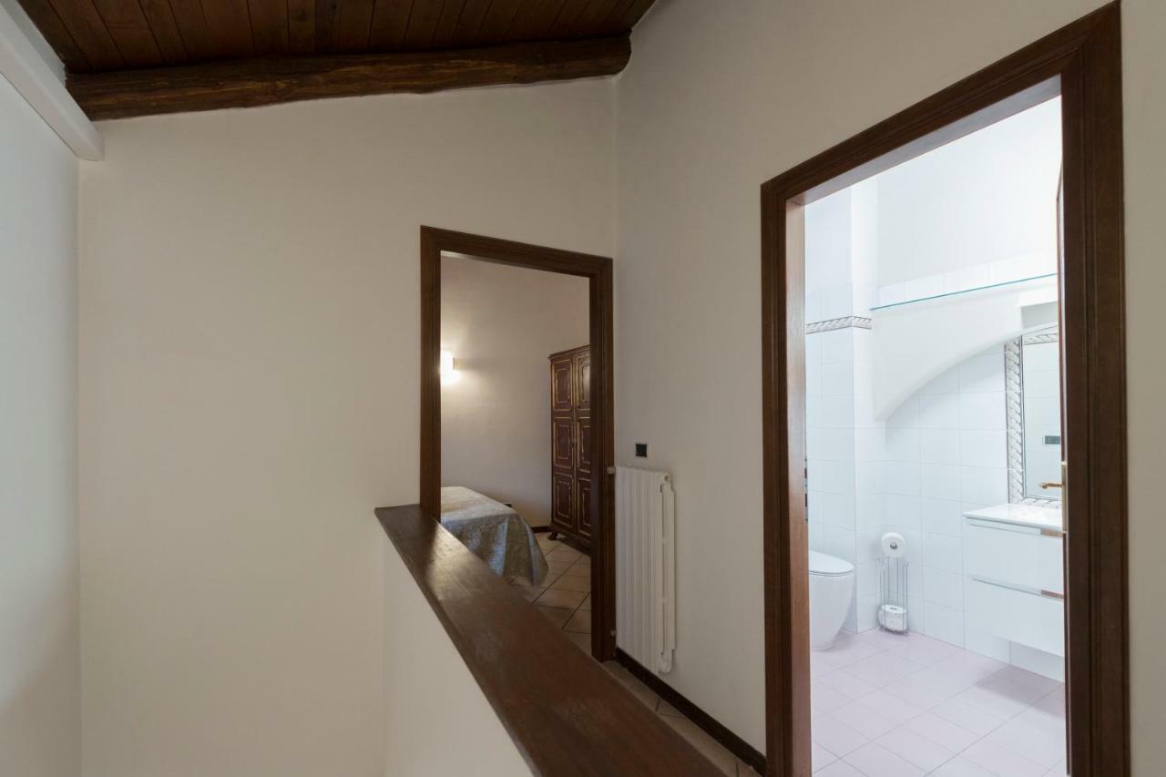 Ferienwohnung Domus Del Teatro Viterbo Exterior foto