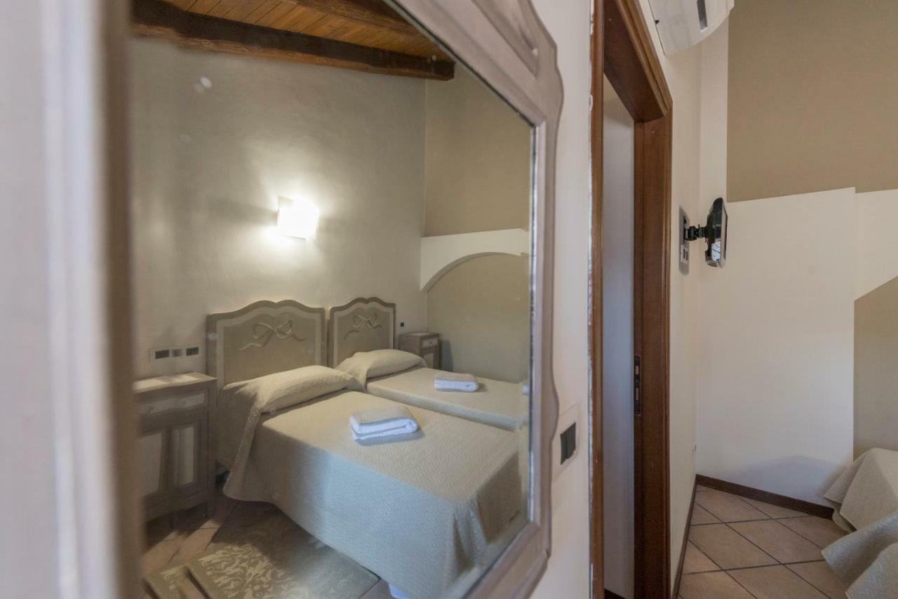 Ferienwohnung Domus Del Teatro Viterbo Exterior foto
