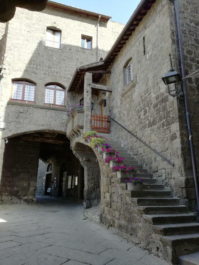 Ferienwohnung Domus Del Teatro Viterbo Exterior foto